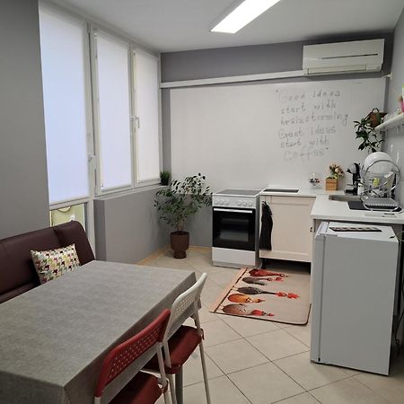Sixtyships Ruse Center Apartment Bagian luar foto